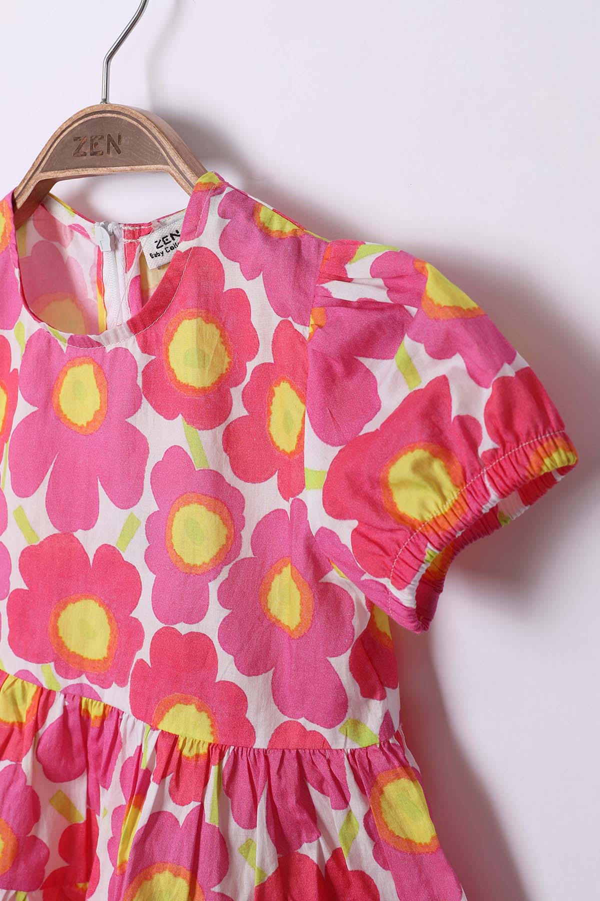 Zen Enfant - ROBE IMPRIMÉE FLEURS À VOLANTS - Rose 9