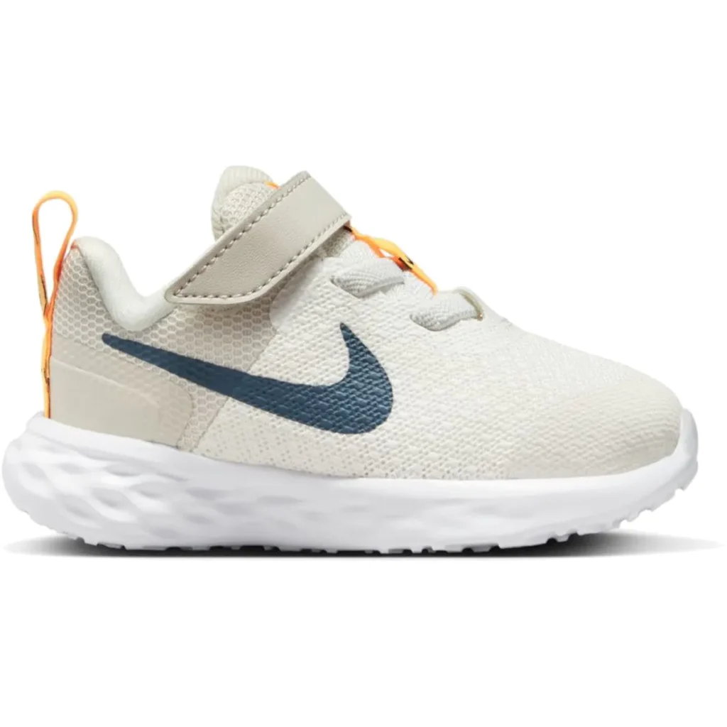 Guide des Chaussures Parfaites pour la Rentrée 1 Nike Revolution 6