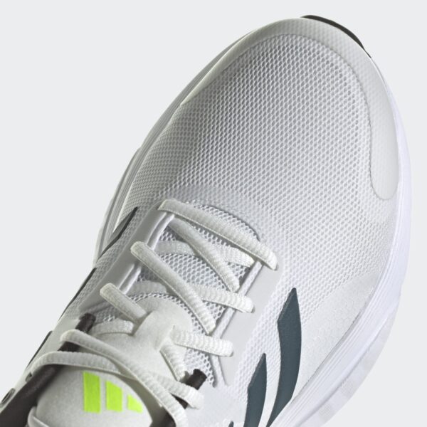 IF7252 8 FOOTWEAR Photography Detail View 1 grey