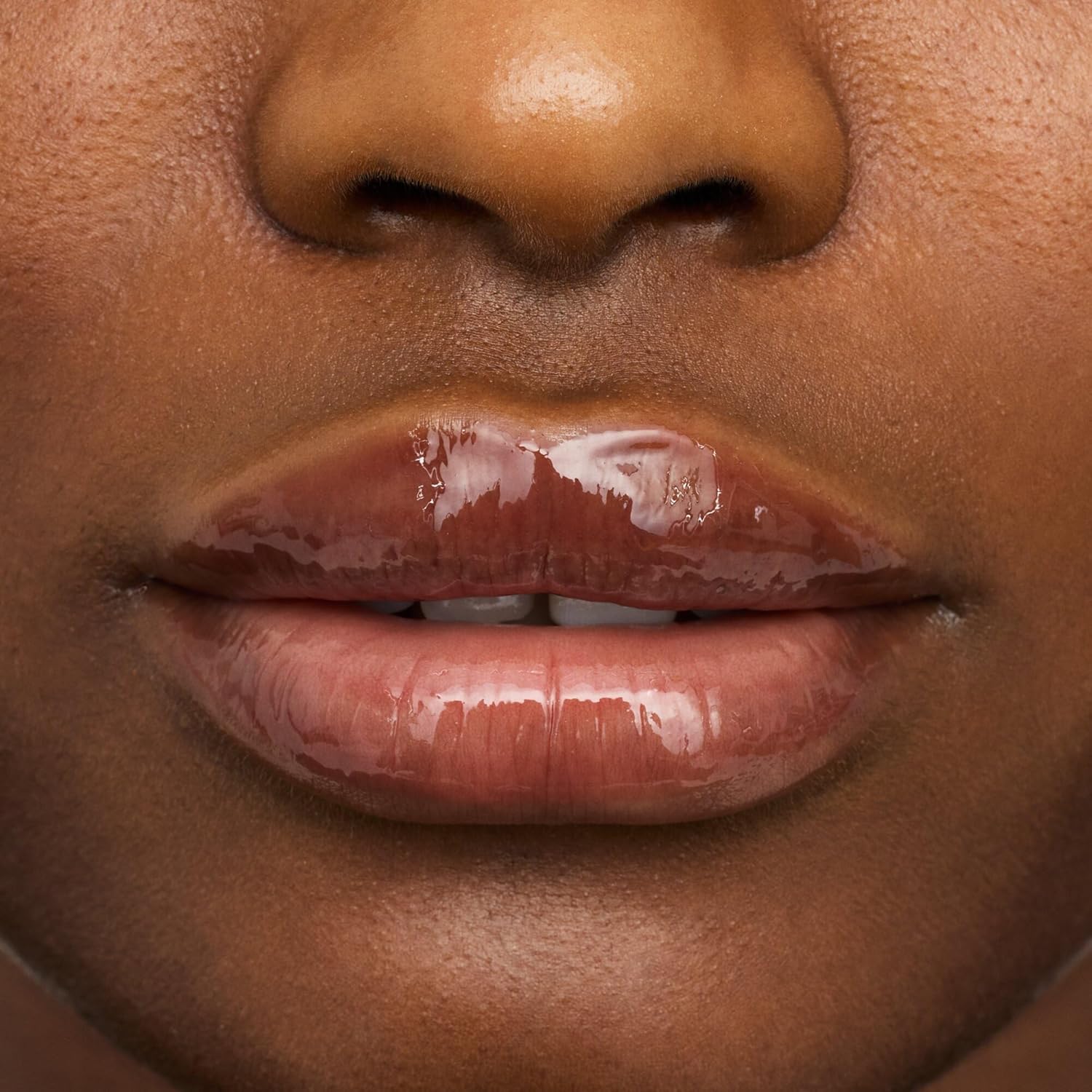 Essence - Lip Oil Hydra Kiss 08 Mocha Glow 3