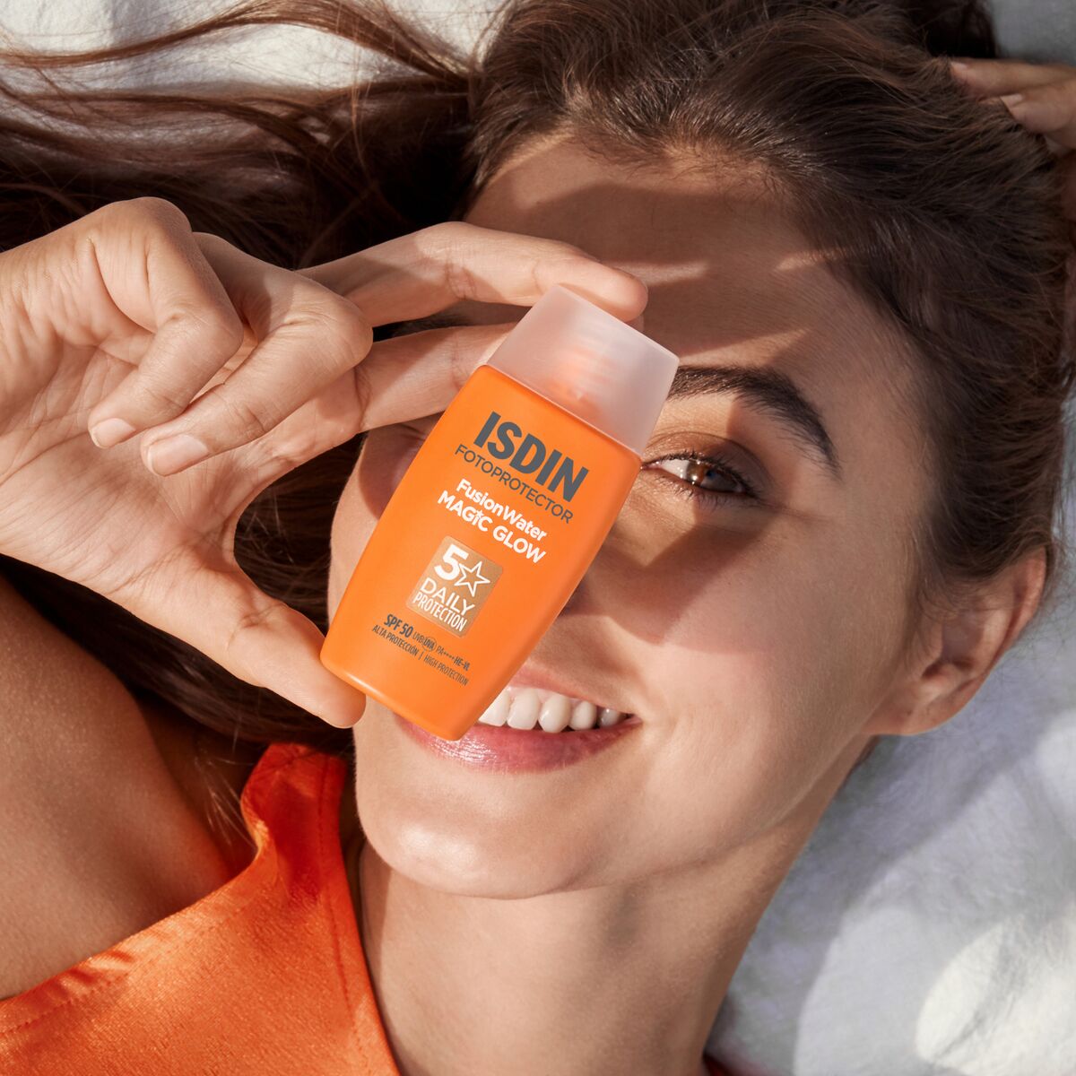 Isdin - Ecran Fusion Water Magic Glow 50+ 50Ml 2