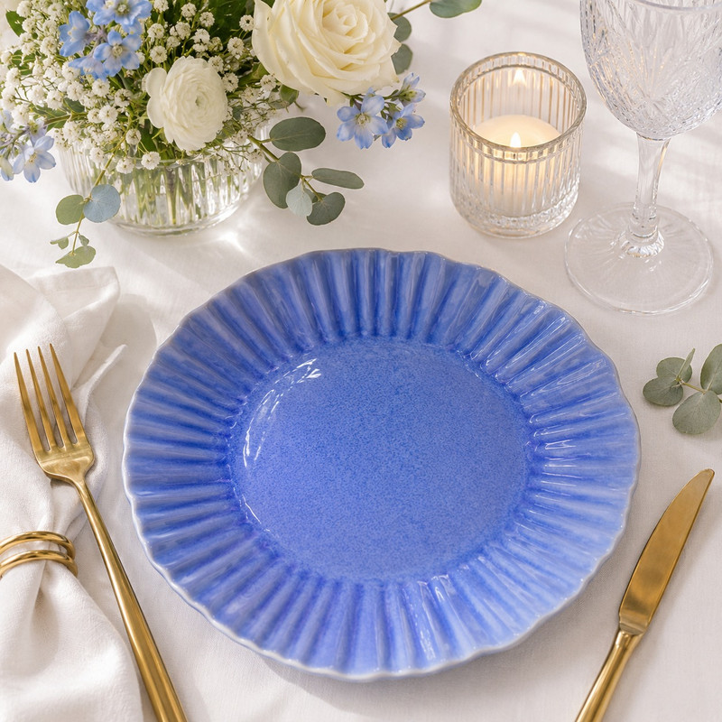 ARCADO – Grande Assiette en Céramique 26,5cm Émail “Brise Marine” à Bord Festonné Bleu