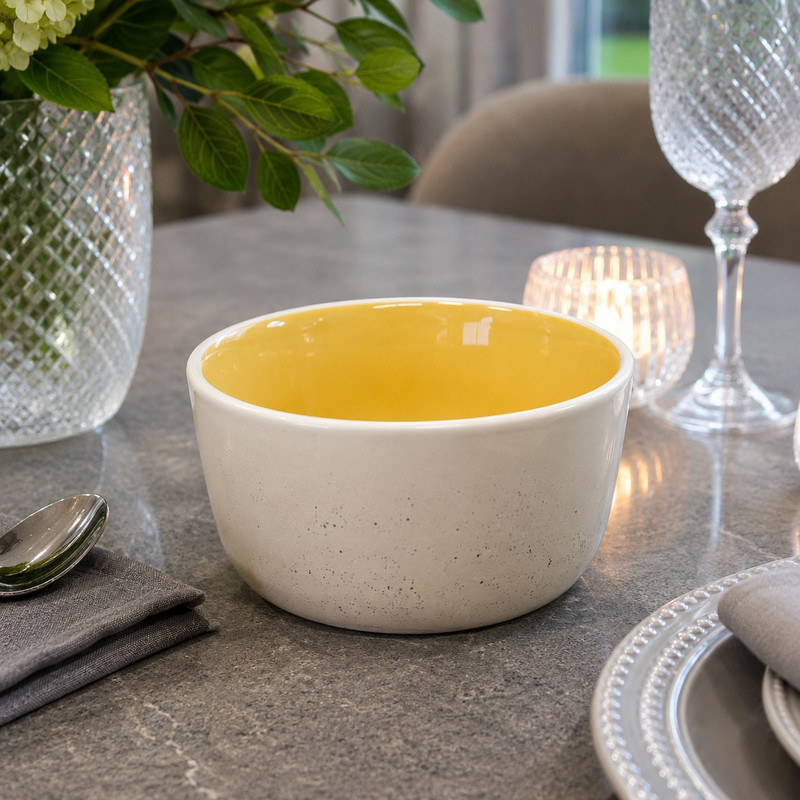 ARCADO – Bol en Grès Artisanal – Blanc Moucheté & Intérieur Jaune Solaire