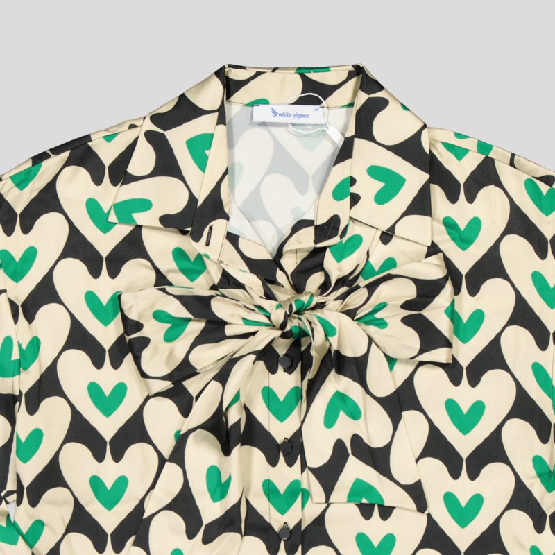White Pigeon - Chemise élégante avec détails en col - Ecru 4