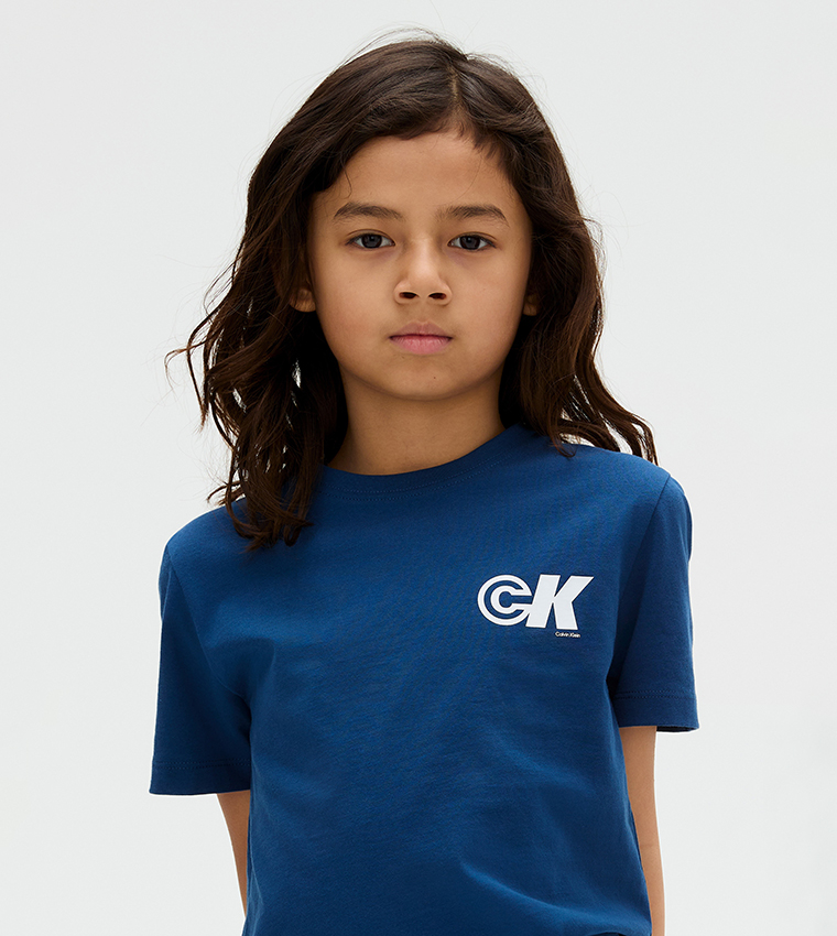 Calvin Klein - T-shirt à manches courtes imprimé monogramme - Bleu Marine 4