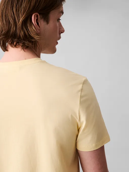 Calvin Klein - T-shirt en coton avec insigne - Jaune Clair 4