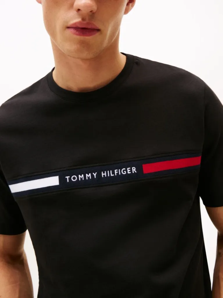Tommy Hilfiger - T-shirt à col rond et empiècement logo - Noir 2