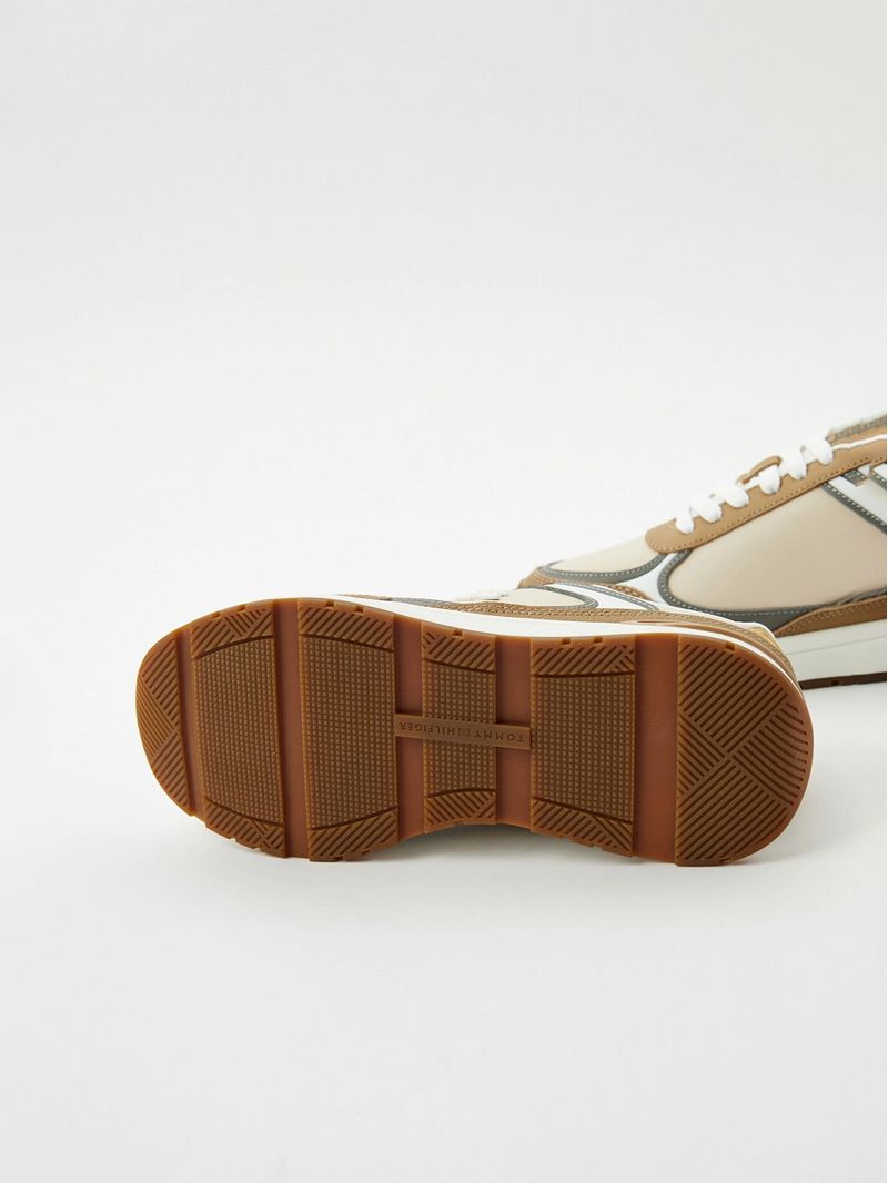 Tommy Hilfiger - CHAUSSURES DE COURSE DÉCONTRACTÉES EN LUMIÈRE - Marron Blanc 5