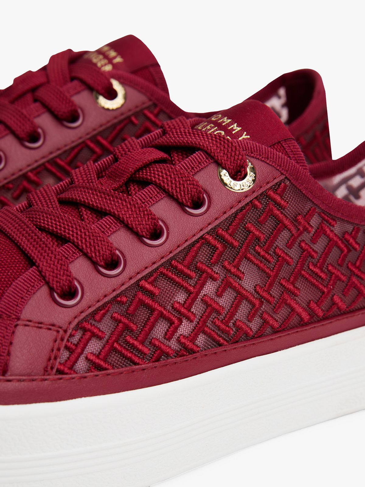 Tommy Hilfiger - Chaussure de tennis en mesh avec monogrammes brodés - Burgundy 5