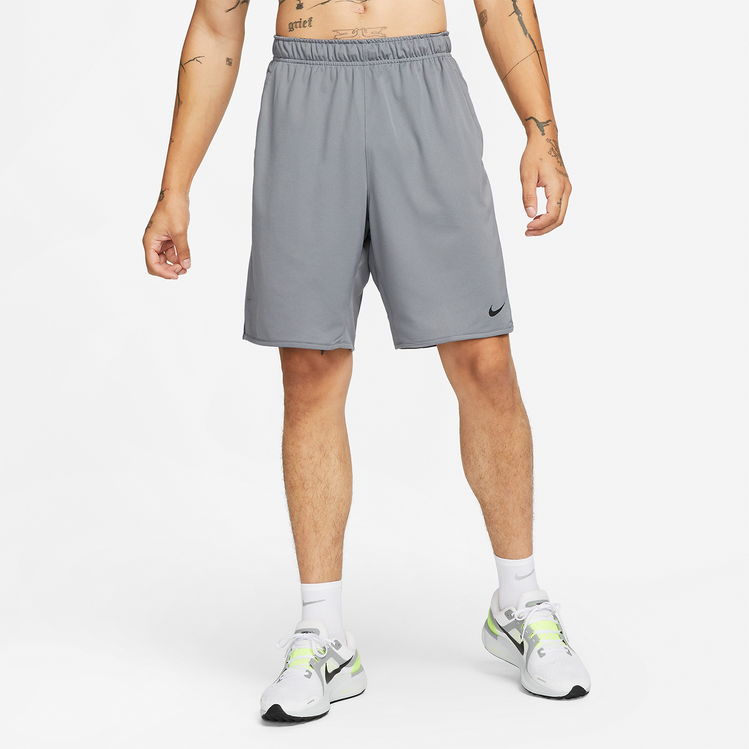 Nike - Short Dri-FIT Totality 9 pouces - Gris fumé/Noir 3