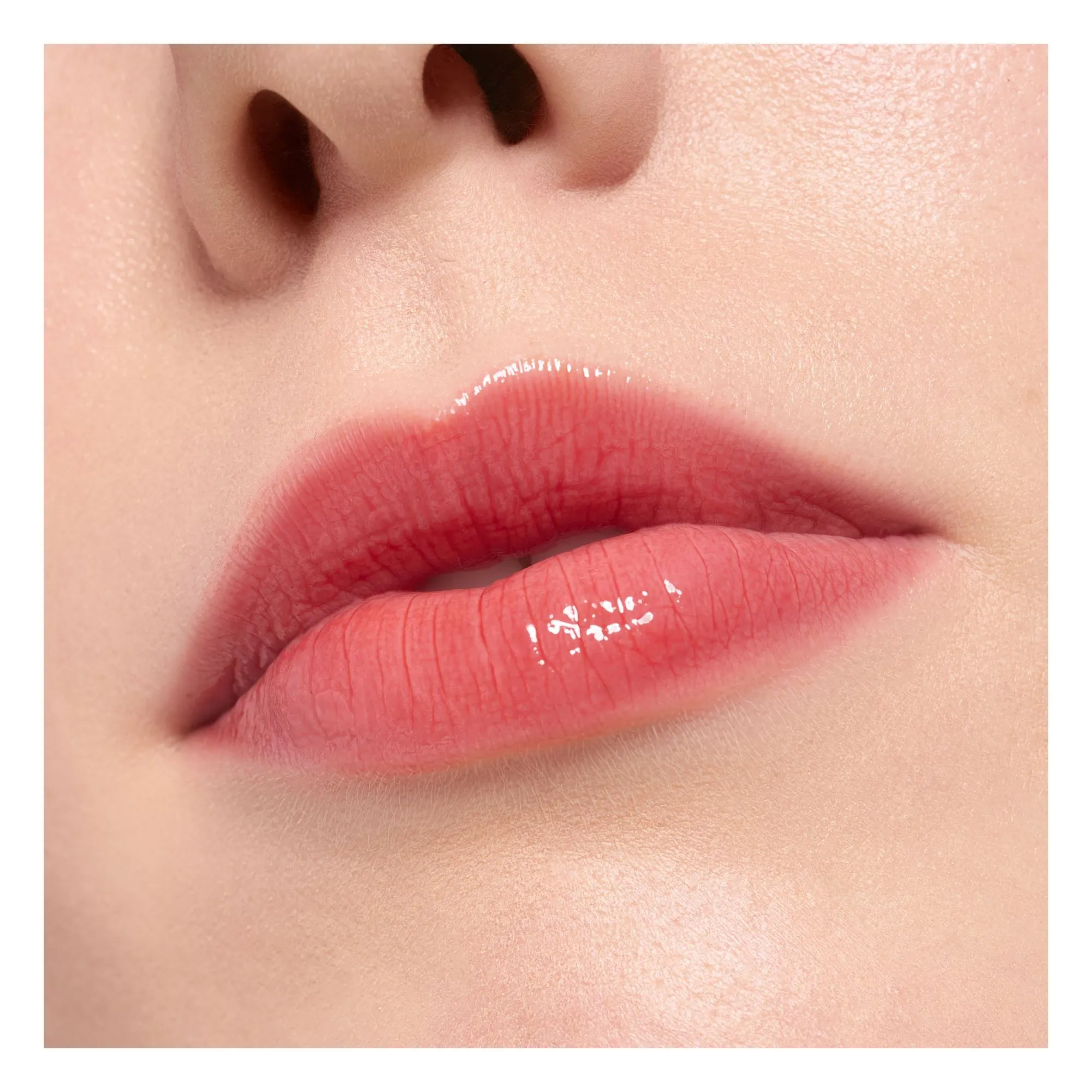 Essence - Jucy Bomb -Plamping Lipgloss-05 2