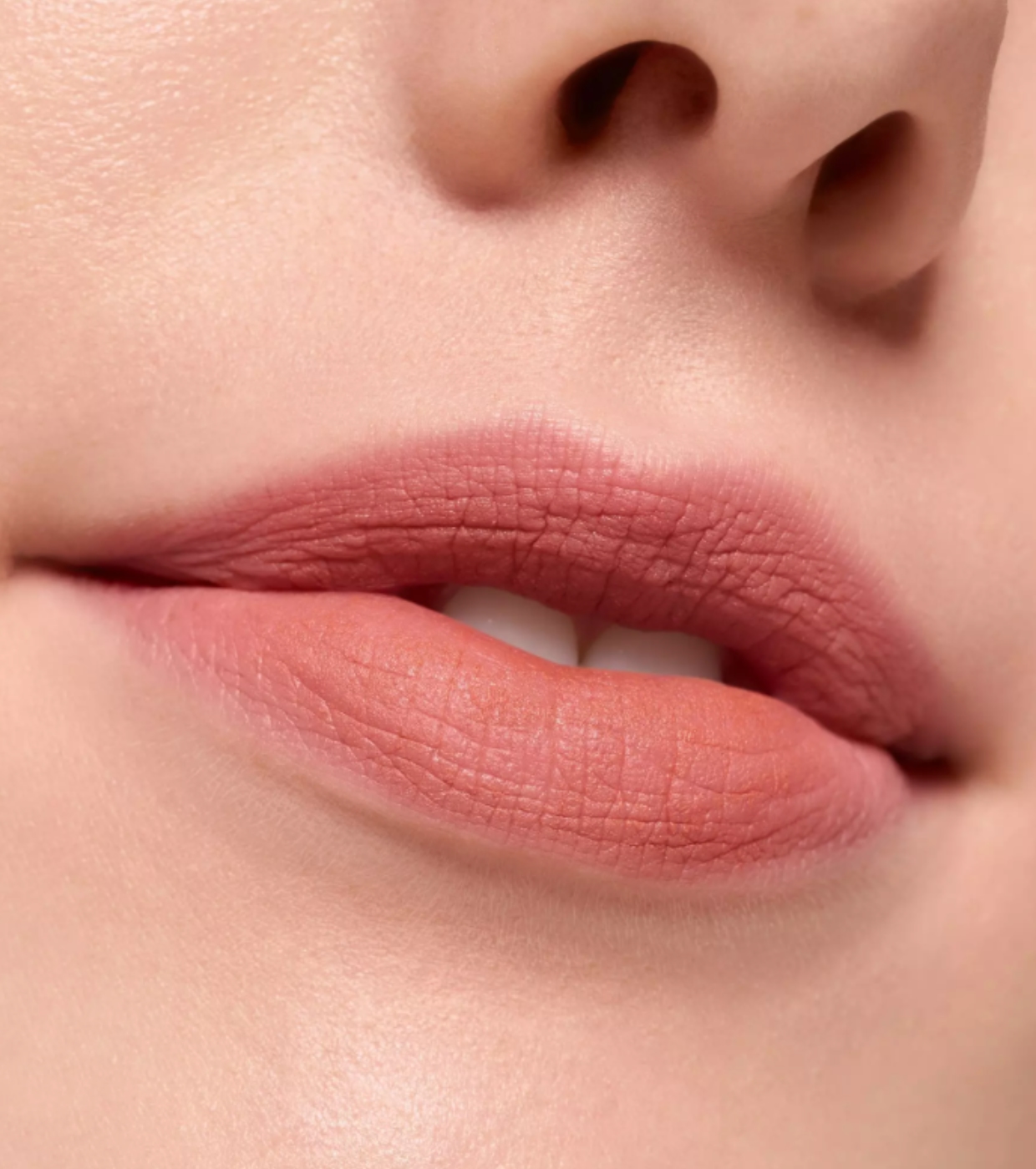 Essence - Lip Cream-Blur Souffle Matte-02 2