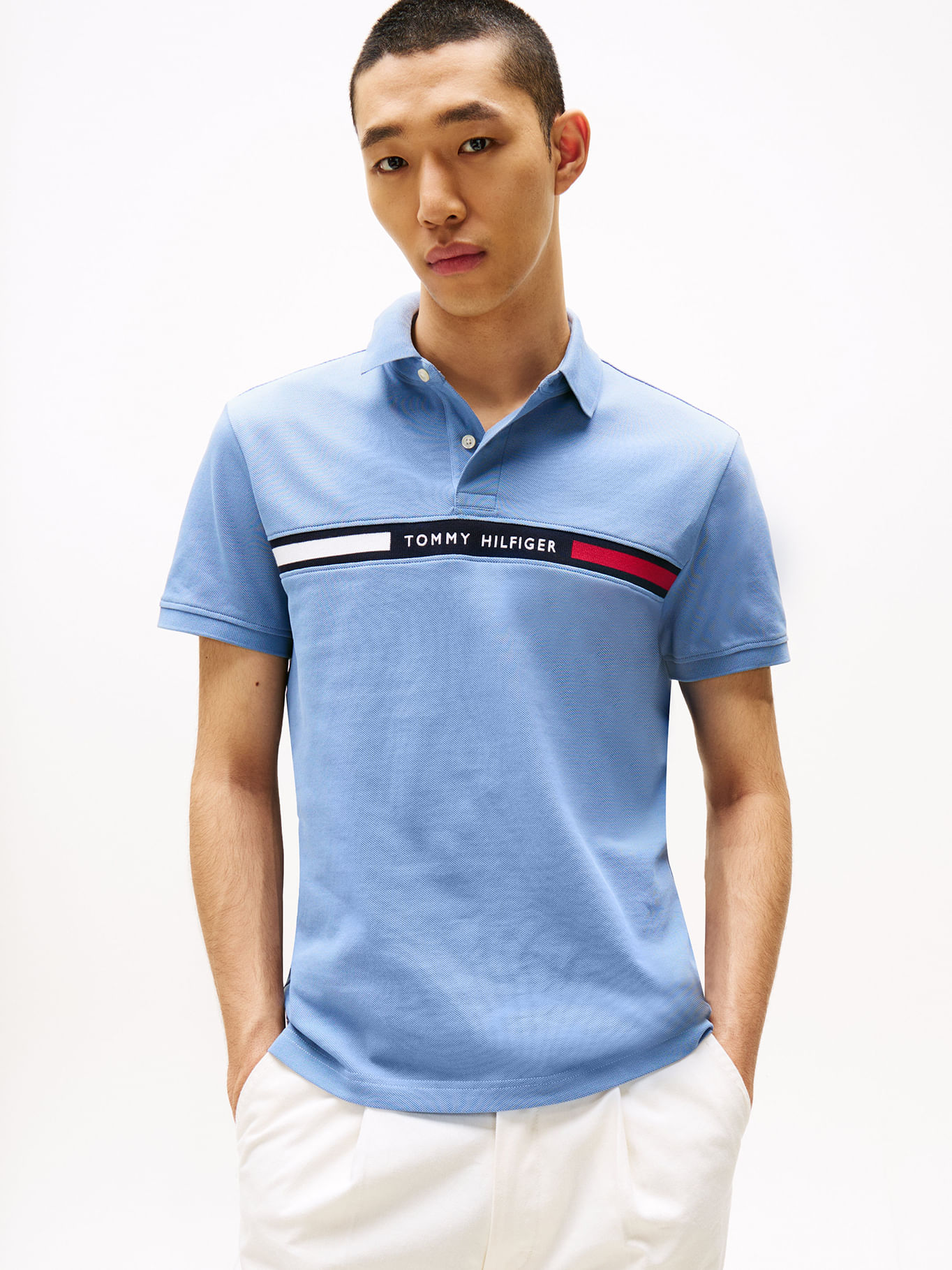 TOMMY HILFIGER - Logo Polo sur la poitrine, coupe classique - Bleu Ciel 2
