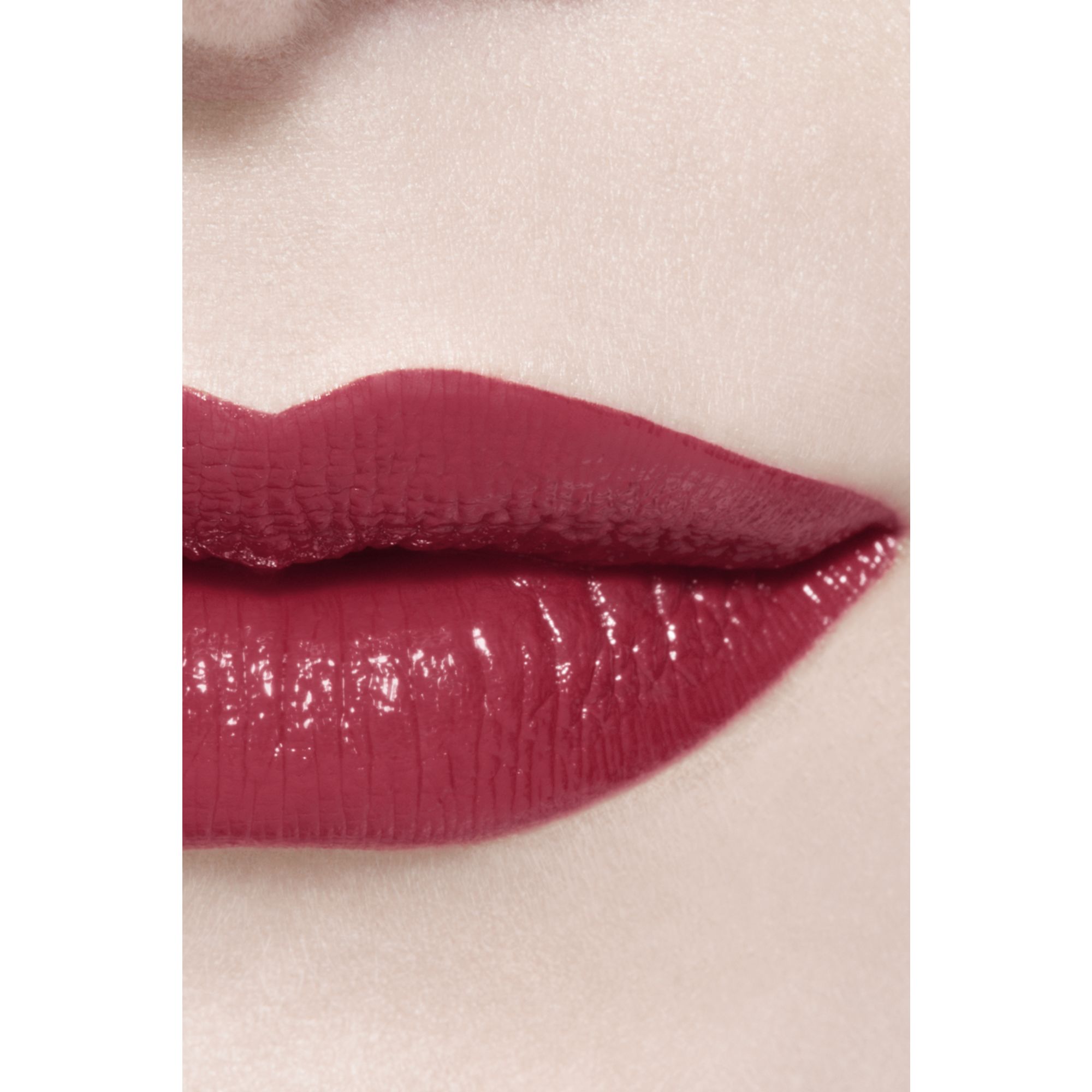 Chanel - Rouge À Lèvres Rouge Allure Laque N66 3