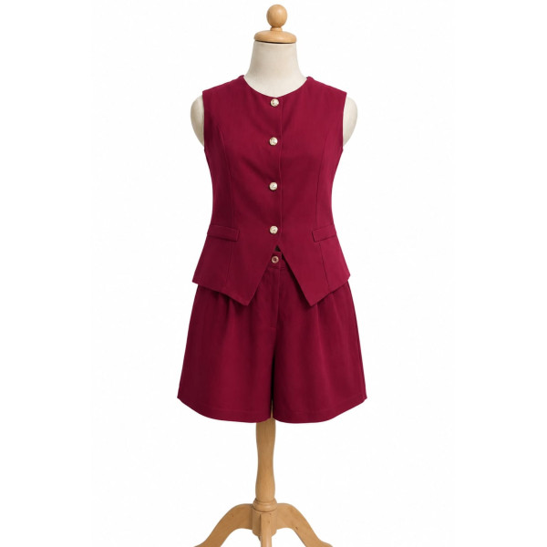 Jacaranda - Ensemble Chic 2 Pièces Haut sans Manches à Boutons Dorés et Short - Rouge 2